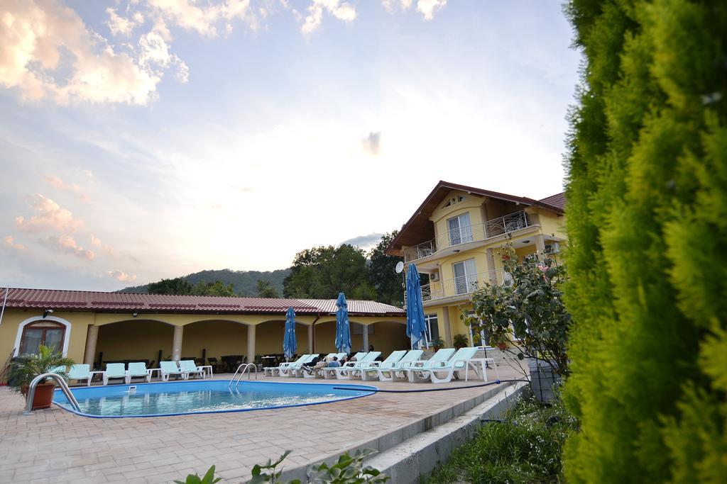 Casa Marina Hotel Eselnita Exterior photo
